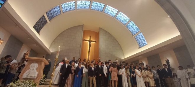 28 de maio: Celebração de Pentecostes na Paróquia de Nossa Senhora Auxiliadora, em Évora (Com Fotos)